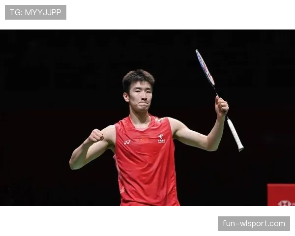 李诗沣训练完直接拎着爱马仕去吃米其林，这谁顶得住啊